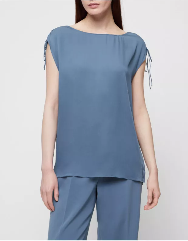 Женская голубая футболка - 2