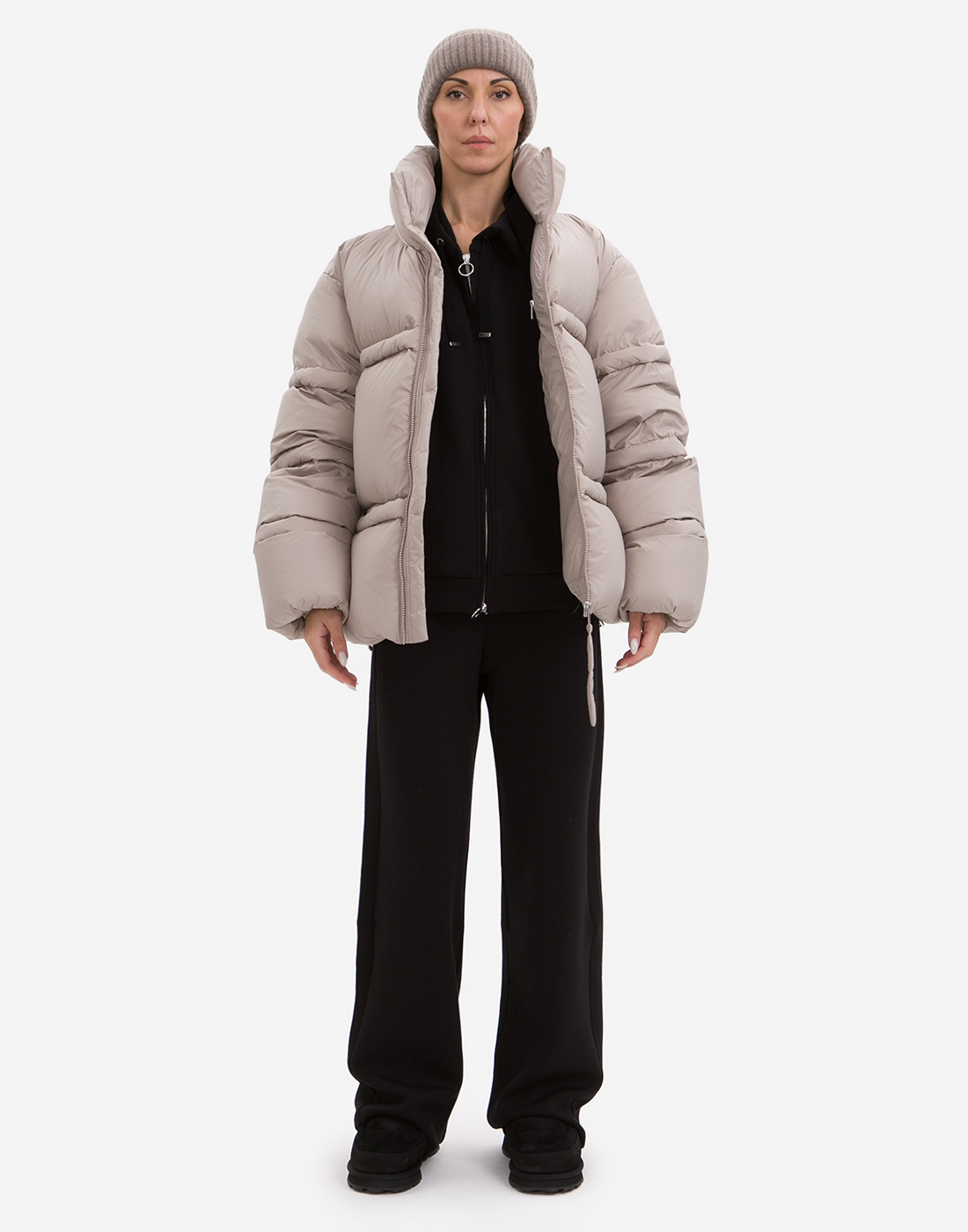 Куртка-пуховик женская Куртка-пуховик женская Axel Arigato SA3135002-5